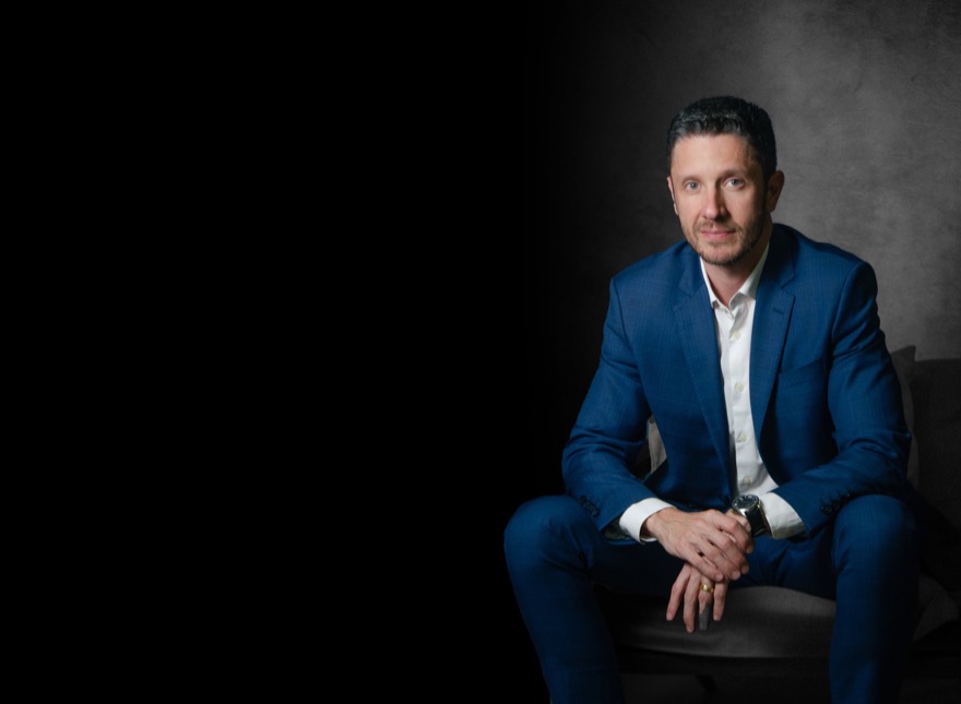 Dr. Jean Queruz, médico especialista em coluna